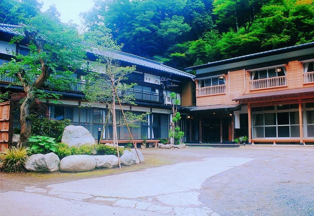 Yamadaya Ryokan Хитатиота Экстерьер фото