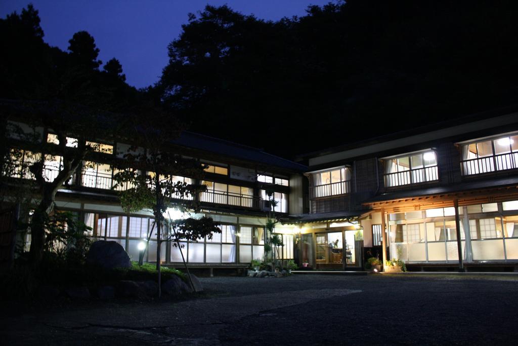 Yamadaya Ryokan Хитатиота Экстерьер фото